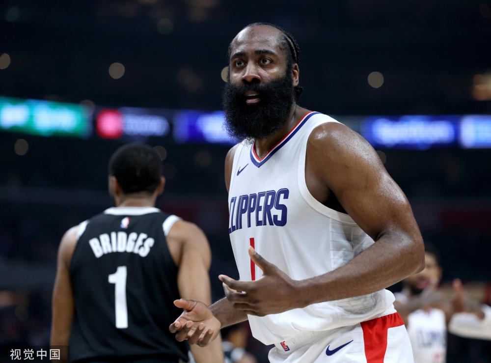 他会利用边 他会利用边