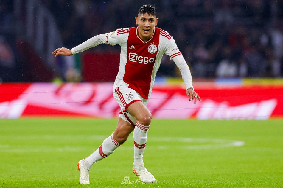 他在赛场上 他在赛场上